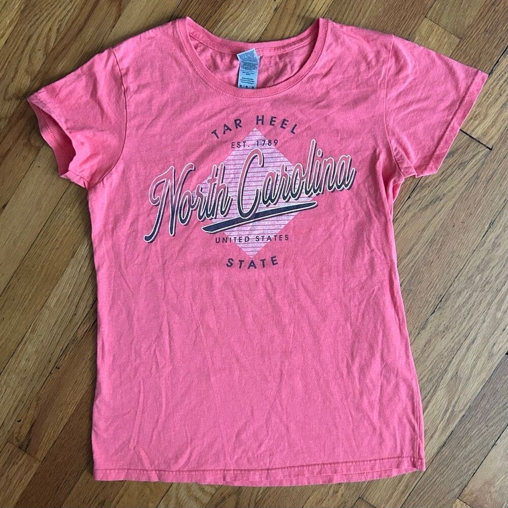 3/$15 North Carolina Tar Heel Pink T-Shirt M